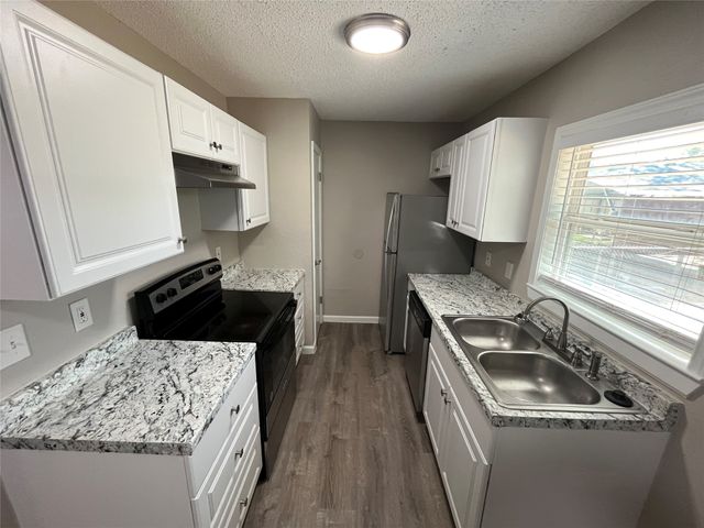 12508 Meadowcrest Lane, Balch Springs, TX 75180