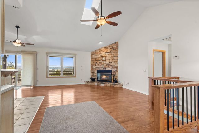 4 N Wilderness Trail, Kimberling City, MO 65686