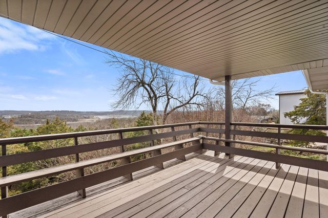 4 N Wilderness Trail, Kimberling City, MO 65686