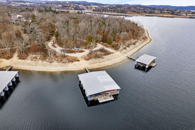 4 N Wilderness Trail, Kimberling City, MO 65686