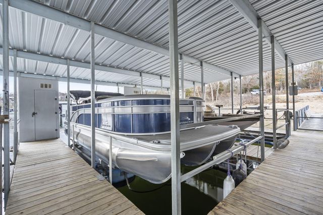 4 N Wilderness Trail, Kimberling City, MO 65686