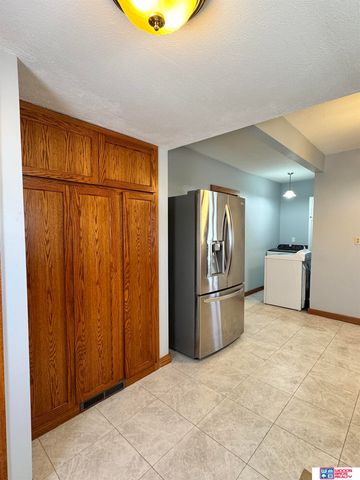 130 N Nebraska Avenue, York, NE 68467