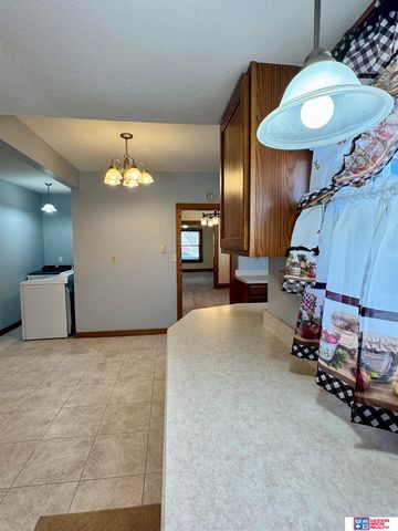 130 N Nebraska Avenue, York, NE 68467