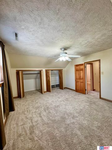 130 N Nebraska Avenue, York, NE 68467