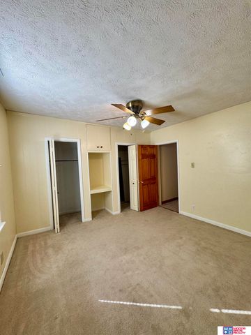 130 N Nebraska Avenue, York, NE 68467