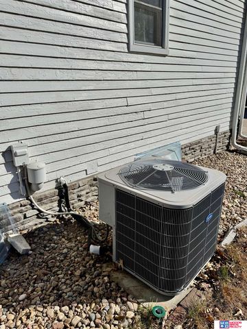 130 N Nebraska Avenue, York, NE 68467