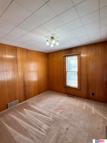 130 N Nebraska Avenue, York, NE 68467