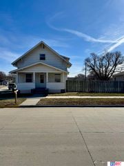 130 N Nebraska Avenue, York, NE 68467