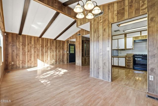 1320 San Bernardino 28, Upland, CA 91786