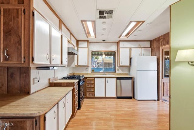 1320 San Bernardino 28, Upland, CA 91786