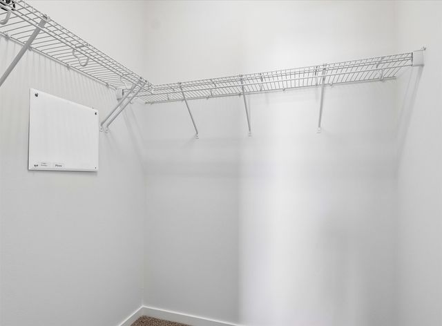 1633 Grand Avenue, Des Moines, IA 50309