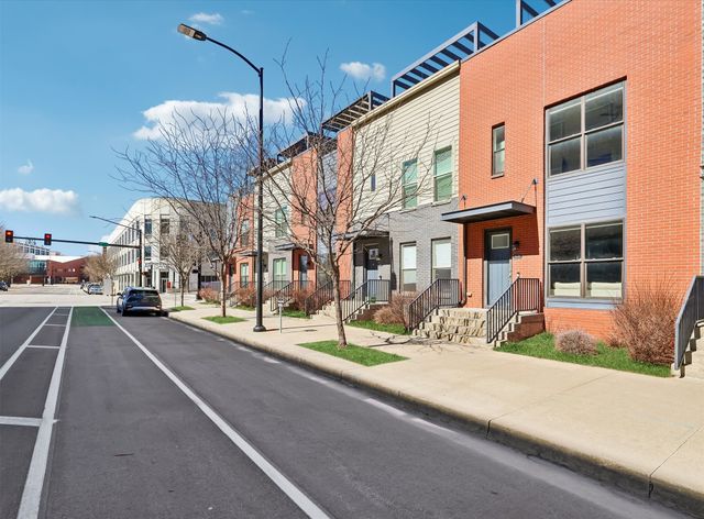 1633 Grand Avenue, Des Moines, IA 50309