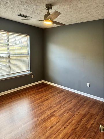 3285 Rockwalk Terrace, Loganville, GA 30052