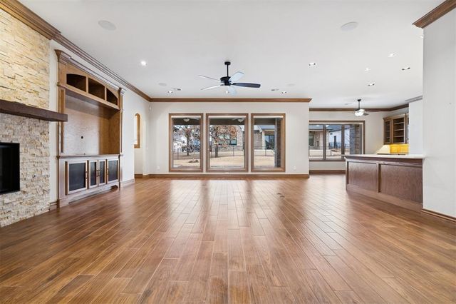 2908 Fountain Creek Drive, Edmond, OK 73034