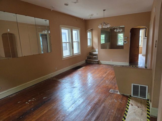 3510 N Oketo Avenue, Chicago, IL 60634