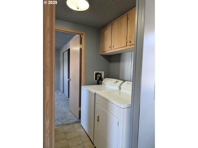 3300 PACIFIC Loop, Coos Bay, OR 97420