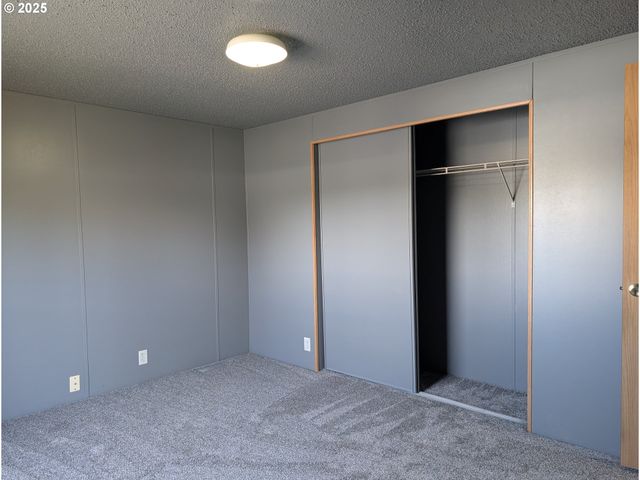 3300 PACIFIC Loop, Coos Bay, OR 97420