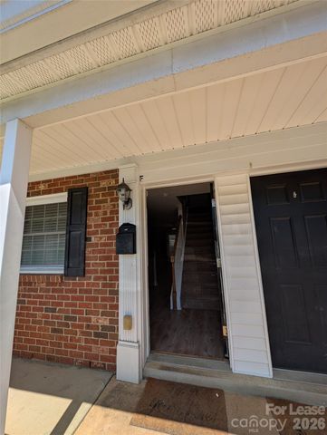 1215 Green Oaks Lane F, Charlotte, NC 28205