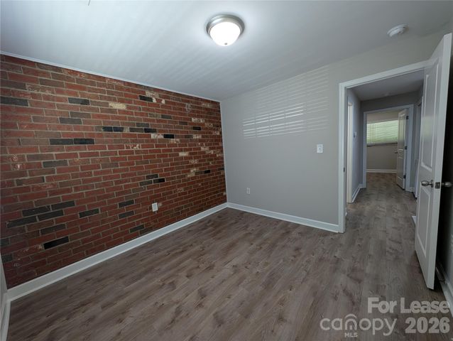 1215 Green Oaks Lane F, Charlotte, NC 28205