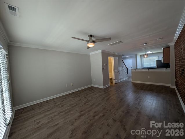 1215 Green Oaks Lane F, Charlotte, NC 28205