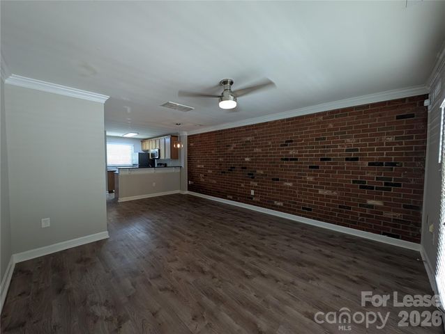 1215 Green Oaks Lane F, Charlotte, NC 28205