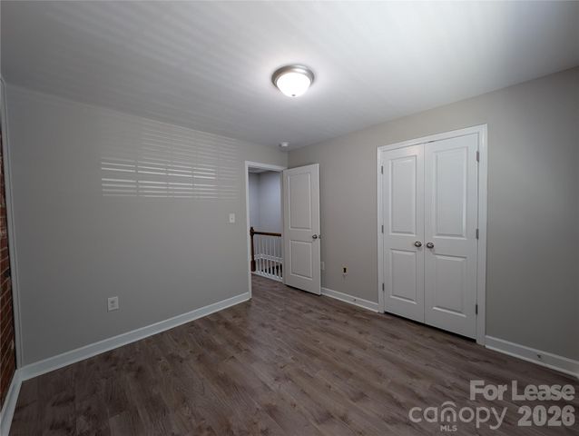 1215 Green Oaks Lane F, Charlotte, NC 28205