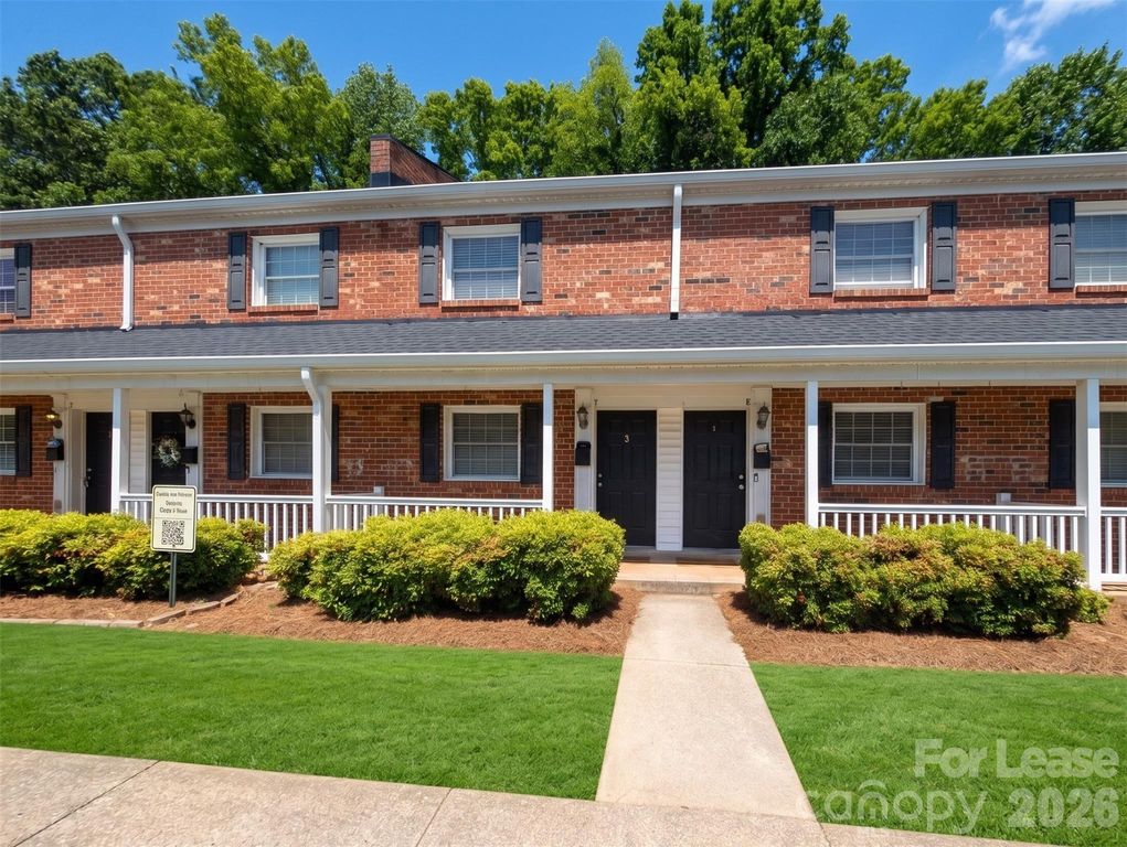 1215 Green Oaks Lane F, Charlotte, NC 28205
