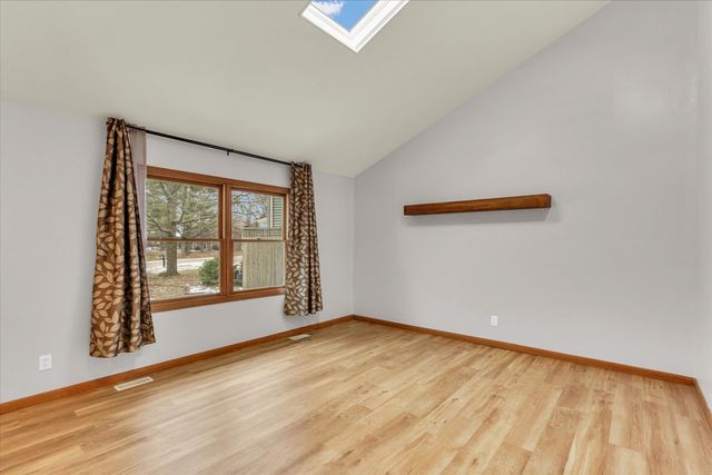 1908 BARBERRY Circle, Champaign, IL 61821