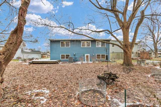 1908 BARBERRY Circle, Champaign, IL 61821