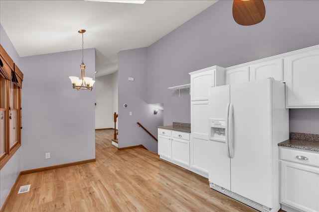 1908 BARBERRY Circle, Champaign, IL 61821