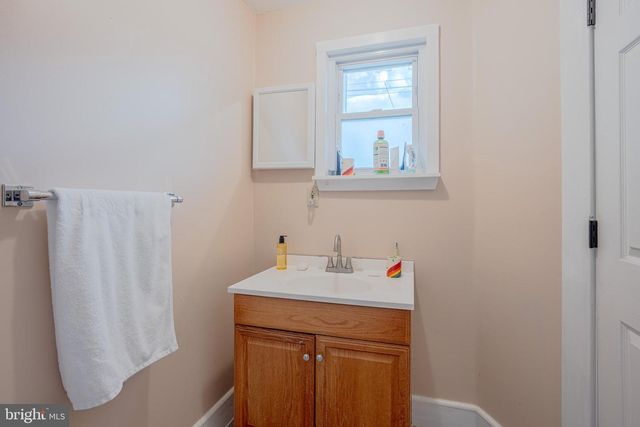 162 E PARK AVE, Ambler, PA 19002