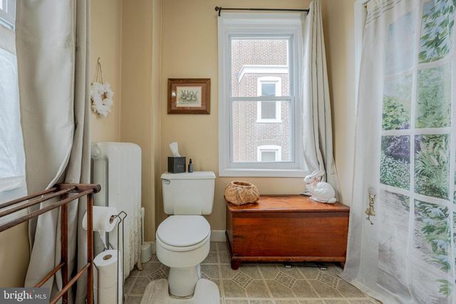 162 E PARK AVE, Ambler, PA 19002