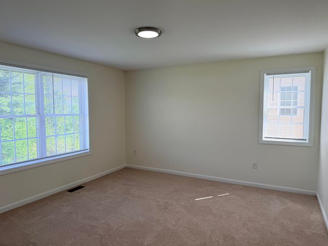 4B Red Oak Way, Boscawen, NH 03303