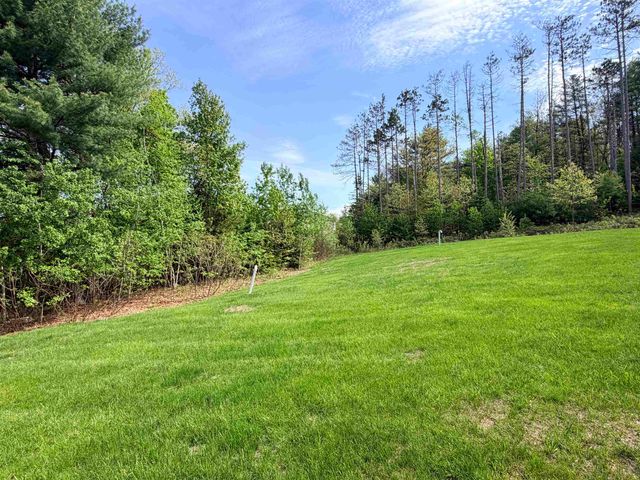 4B Red Oak Way, Boscawen, NH 03303