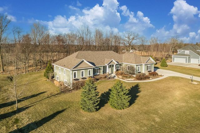 3842 Timber Stone WAY, Hubertus, WI 53033