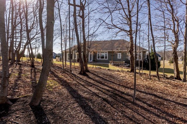 3842 Timber Stone WAY, Hubertus, WI 53033
