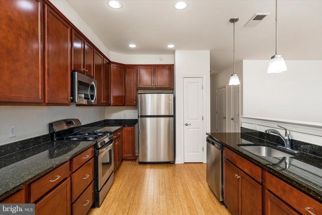 16 MARKET SQ N, Plainsboro, NJ 08536