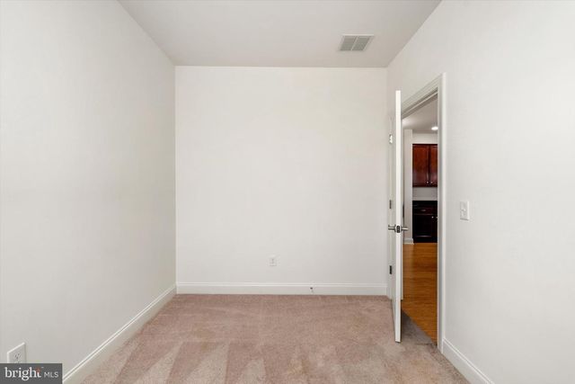 16 MARKET SQ N, Plainsboro, NJ 08536