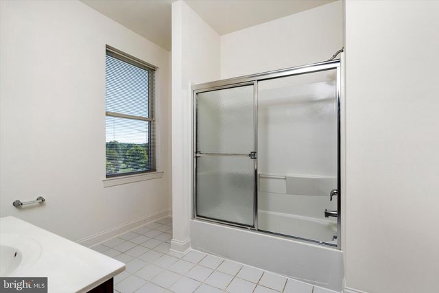 16 MARKET SQ N, Plainsboro, NJ 08536