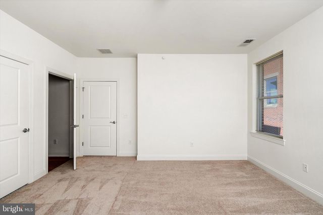 16 MARKET SQ N, Plainsboro, NJ 08536