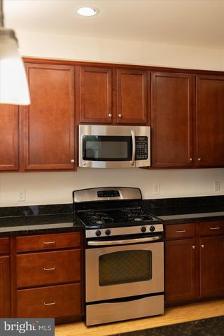 16 MARKET SQ N, Plainsboro, NJ 08536