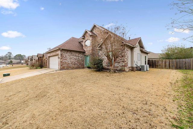 222 Pleasant Holly Drive, Benton, AR 72015