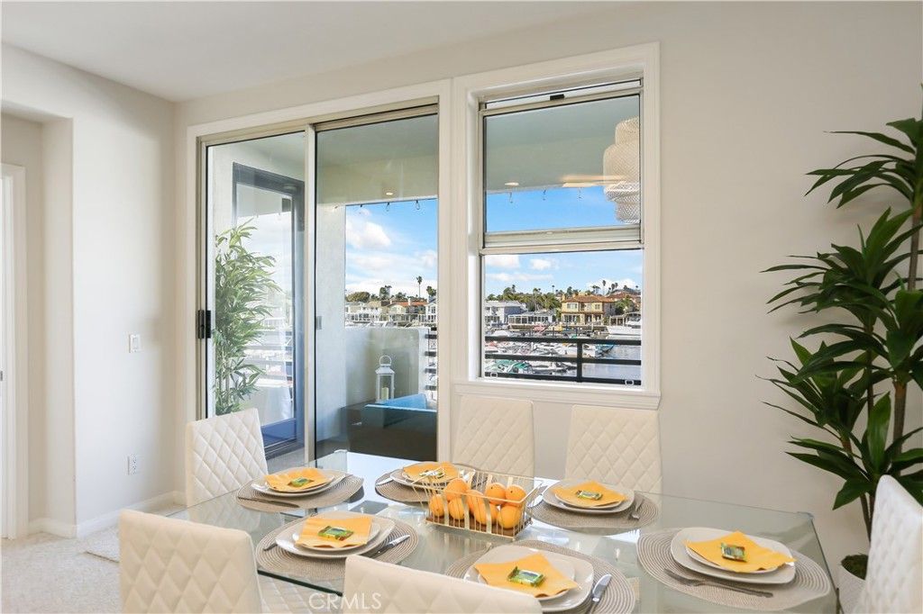 Image 11 of property listing at 4165 Warner Avenue 202, Huntington Beach, CA 92649