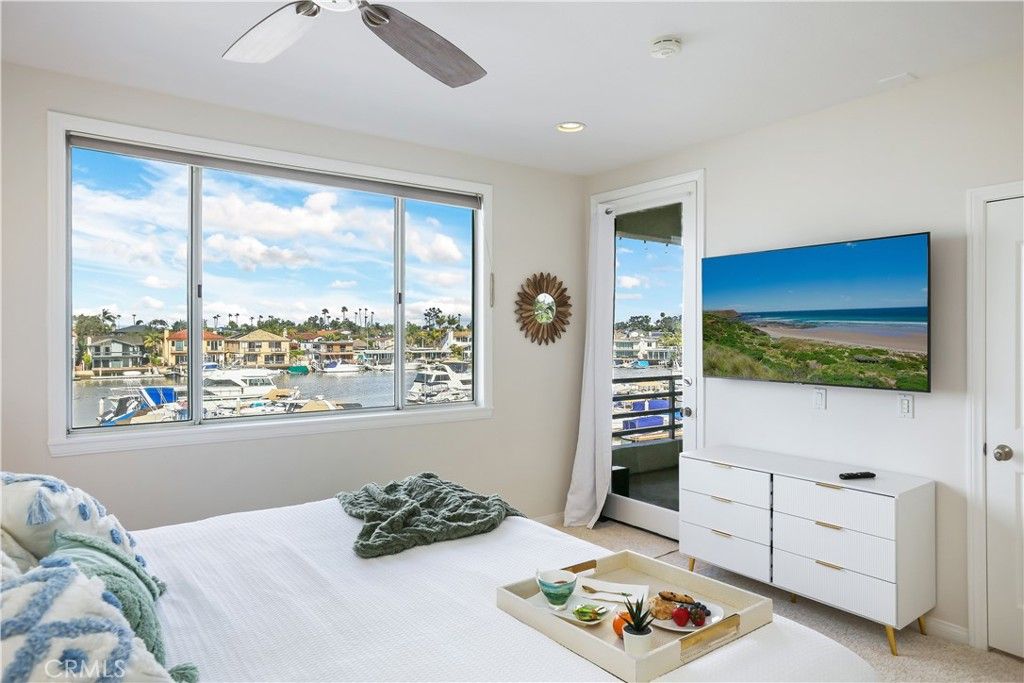 Image 28 of property listing at 4165 Warner Avenue 202, Huntington Beach, CA 92649