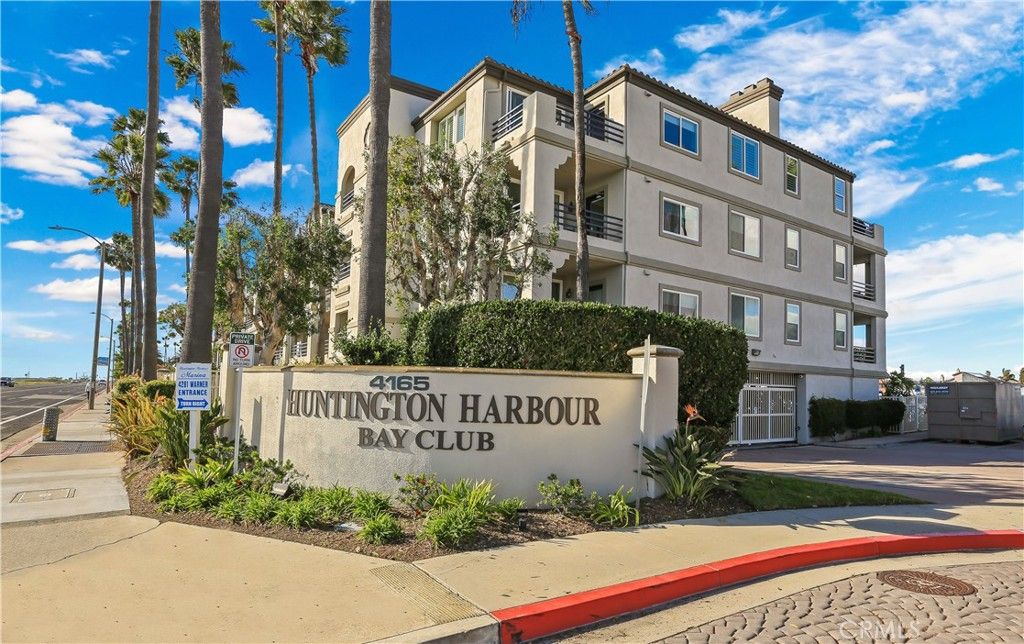 Image 46 of property listing at 4165 Warner Avenue 202, Huntington Beach, CA 92649