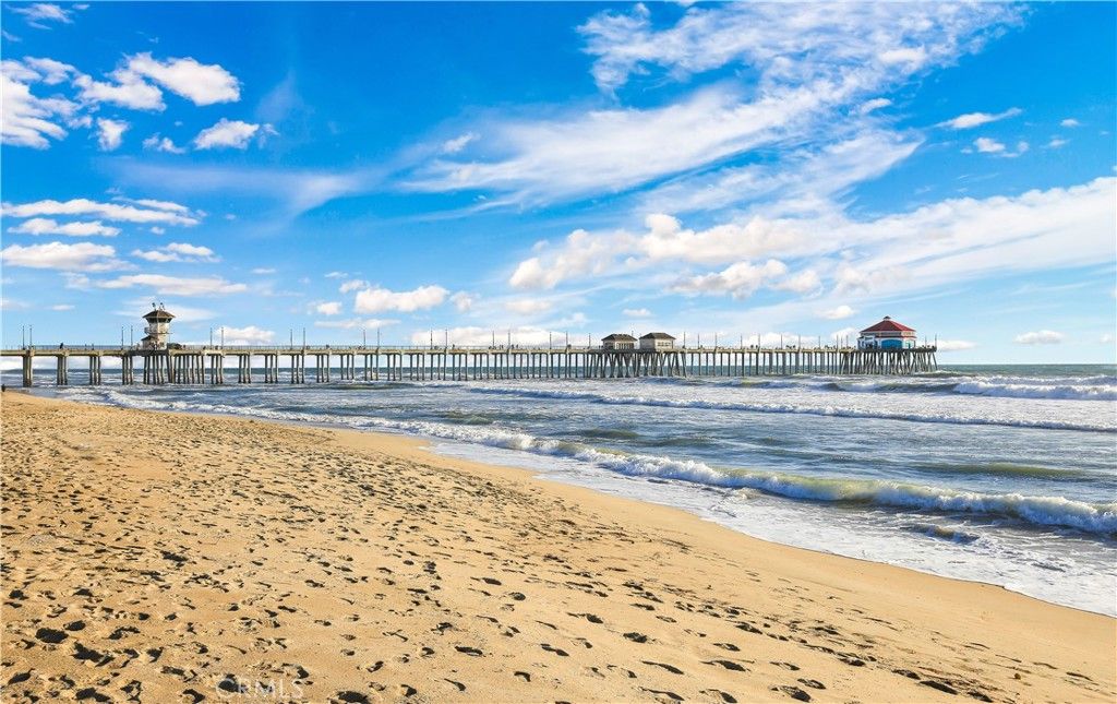 Image 56 of property listing at 4165 Warner Avenue 202, Huntington Beach, CA 92649