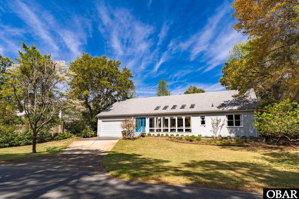 Image 1 of property listing at 108 Saint Clair Road Lot C, Kill Devil Hills, NC 27948