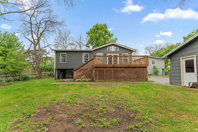 11260 97th Avenue N, Maple Grove, MN 55369