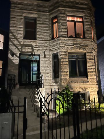 2529 N CENTRAL PARK Avenue G, Chicago, IL 60647