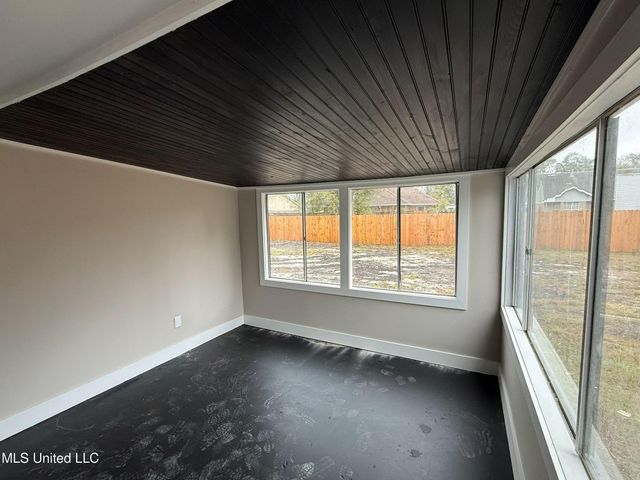 856 Rustwood Drive, Biloxi, MS 39532